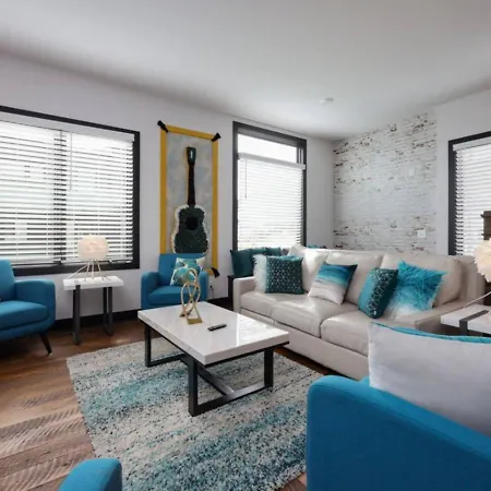Holiday home Cerulean Oasis - Rooftop Views - Heart Of The Nashville