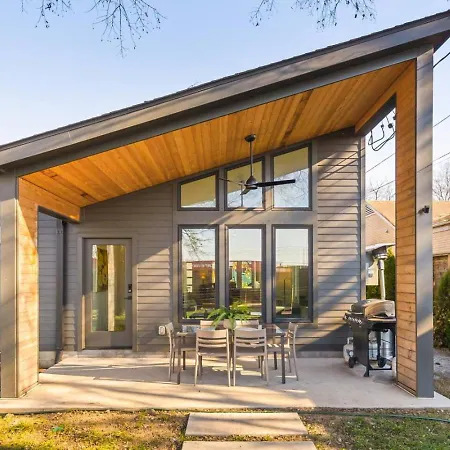 Walk To Restaurants Outdoor Patio With Grill And Fit Pit 1 Mile To Stadium And Downtown * Nashville