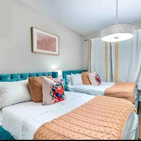 North Luxury Home! Perfect For Large Groups!