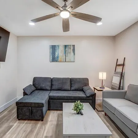 Adorable, Cozy, Private 1bed1bath, Fenced Yard, Sunroom, Deck Holiday home Nashville