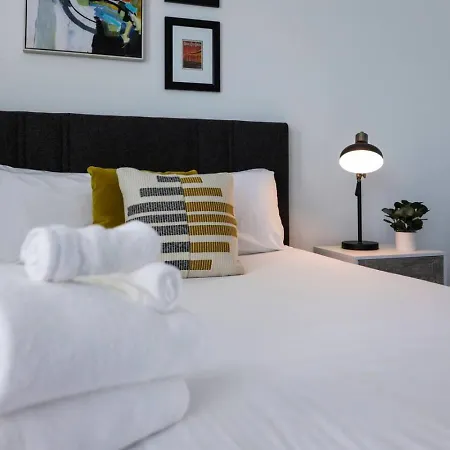 Holiday home Double Townhomes Elegant Design Big Groups *