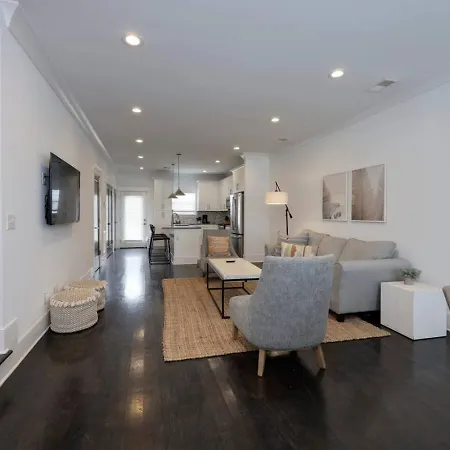 Double Townhomes Elegant Design Big Groups Holiday home *