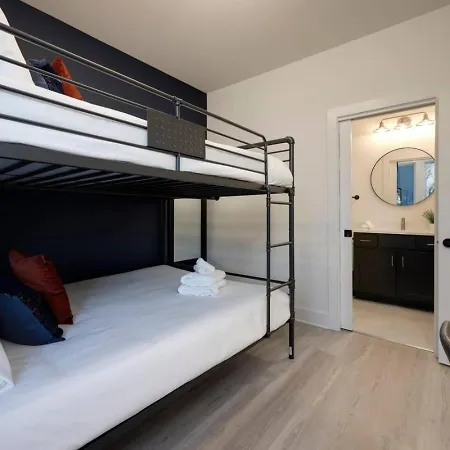 Large Private Rooftop Spacious Luxury Townhome *