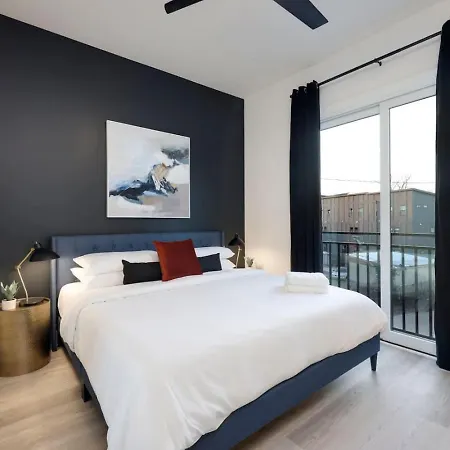 Large Private Rooftop Spacious Luxury Townhome * Nashville