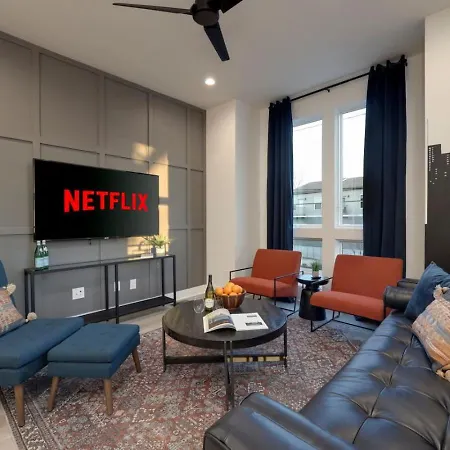Large Private Rooftop Spacious Luxury Townhome Holiday home Nashville