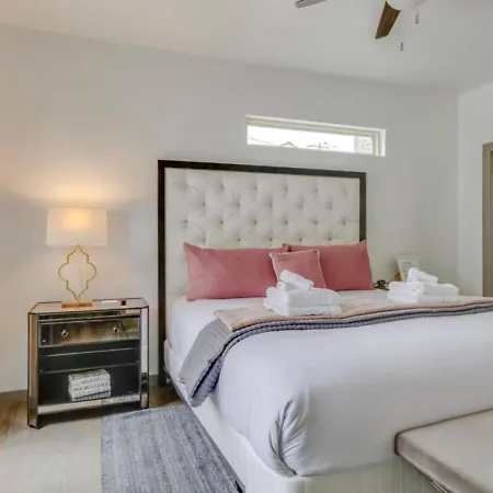 Dreamer - Mins To Downtown - 3br 2.5bath