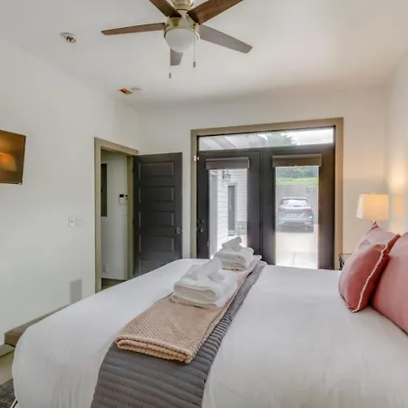 Dreamer - Mins To Downtown - 3br 2.5bath Holiday home