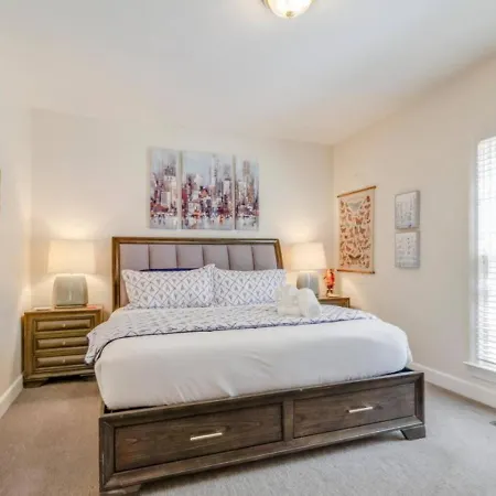 Hills Getaway Shopping And Dining District Holiday home Nashville