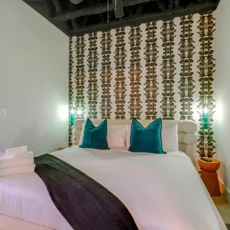 Apartment Vibrant Retreat - South