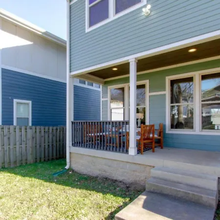 Cleveland Park Charmer- Full Kitchen- Private Yard *