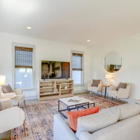 Cleveland Park Charmer- Full Kitchen- Private Yard Holiday home