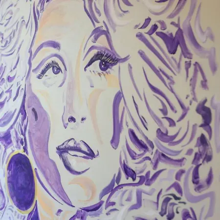 Violet Vogue - Rooftop Patio - Skee-ball Game * Nashville