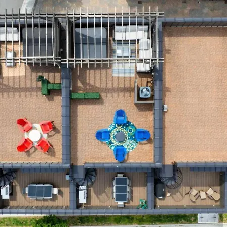 Holiday home Blue Horizon - Hot Tub - Dual Rooftop Balconies *