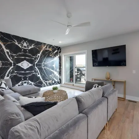 Holiday home West End Wonder - Rooftop Lounge - Shuffleboard