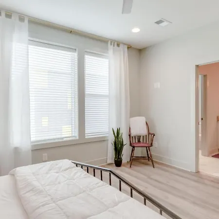 Harmony Of Dual Townhomes With 14 Beds Holiday home *