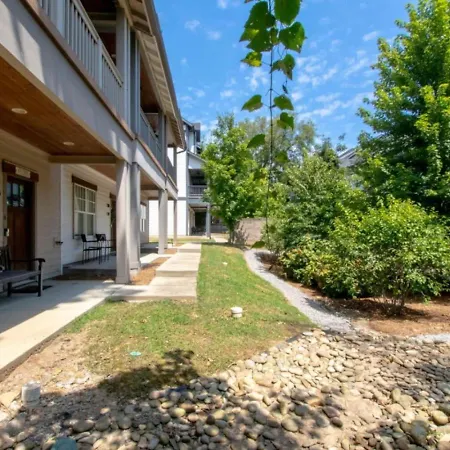 Bold Boho Beauty Three Bedroom Three And A Half Bath Holiday home *