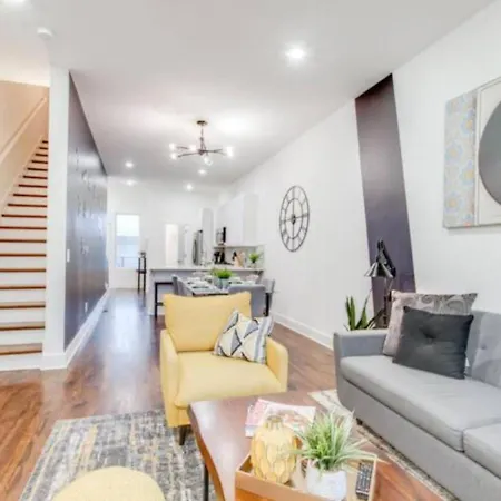 Holiday home Two Townhomes Rooftop Patios Hillsboro Village Nashville