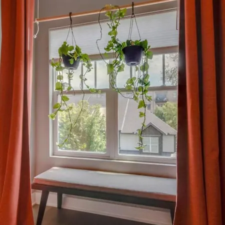 Bold Boho Beauty Three Bedroom Three And A Half Bath * Nashville