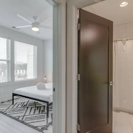 Harmony Of Dual Townhomes With 14 Beds Holiday home *