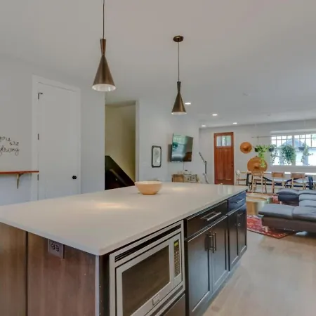 Bold Boho Beauty Three Bedroom Three And A Half Bath * Nashville