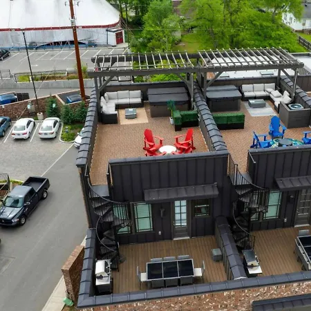 Holiday home Two Townhomes - Hot Tubs And Rooftop Balconies Nashville