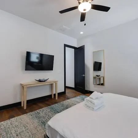 Two Townhomes- Rooftop Lounge- Hot Tub- Views * Nashville