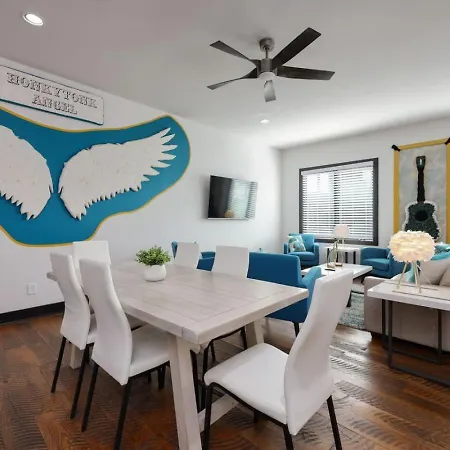 Two Townhomes- Rooftop Lounge- Hot Tub- Views *
