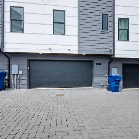 Two Townhomes- Rooftop Lounge- Hot Tub- Views Nashville