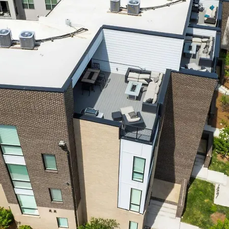 Two Townhomes Rooftop Lounges With Skyline Views * Nashville