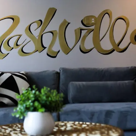 Two Townhomes- Rooftop Lounges- Hot Tub- Game * Nashville