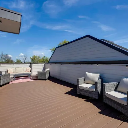 Hey Dolly Denim Dual Townhomes Holiday home