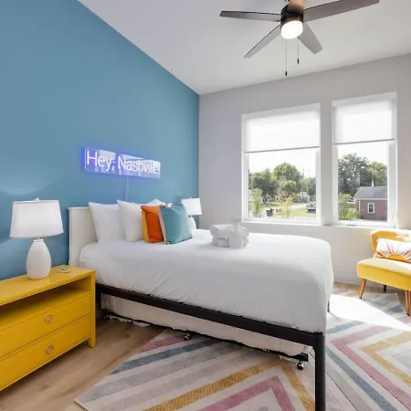 Holiday home Hey Dolly Denim Dual Townhomes