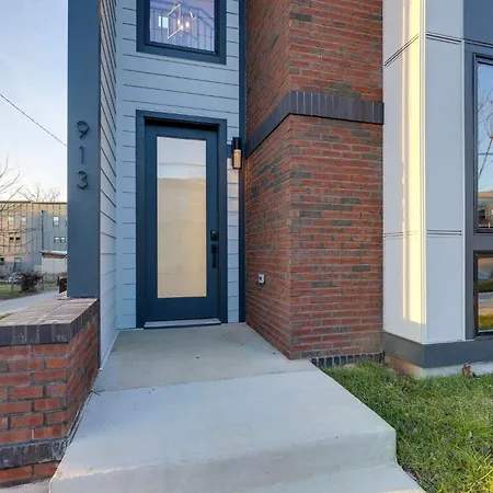 Holiday home The Aster - Rooftop Patio 2 Miles To Broadway *