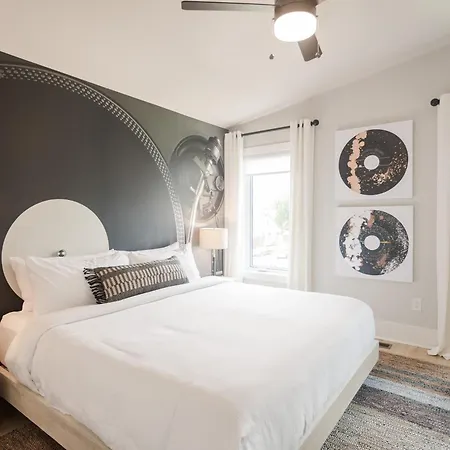 The Savant Holiday home Nashville