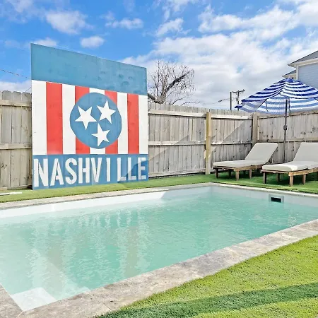 Private Heated Pool, Hot Tub-minutes From Broadway *