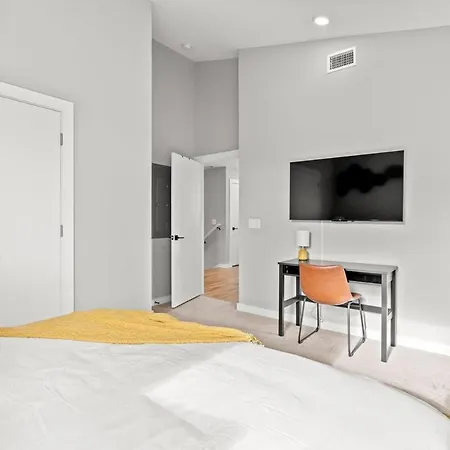 Private Heated Pool, Hot Tub-minutes From Broadway * Nashville