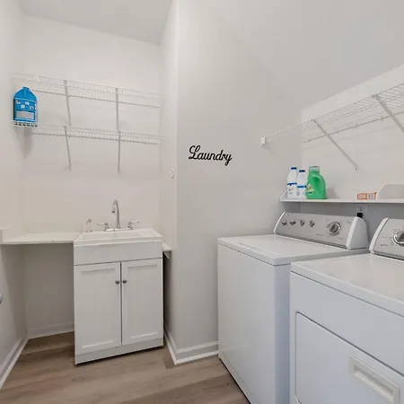 Monthly Rental Property, 30 Plus Days Or More- Send Us A Message For More Details! *