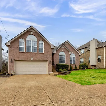 Monthly Rental Property, 30 Plus Days Or More- Send Us A Message For More Details! Holiday home Nashville