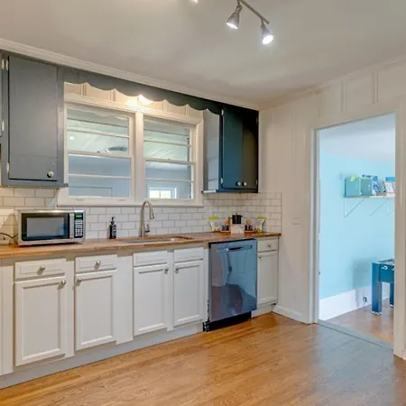 Holiday home The Titan - Pet Friendly Fire-pit Family Friendly Nashville