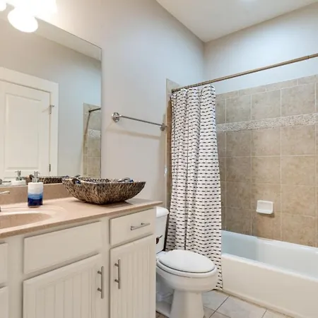 Experience Broadway - Min 2 Broadway & Restaurants * Nashville