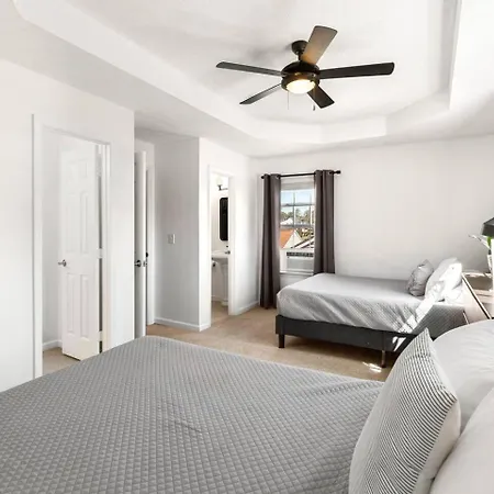 Perfect Sleep 20 Downtown 10 Queen Beds *