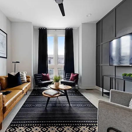 The Bluestem - Stylish Design, Rooftop With Firepit! * Nashville