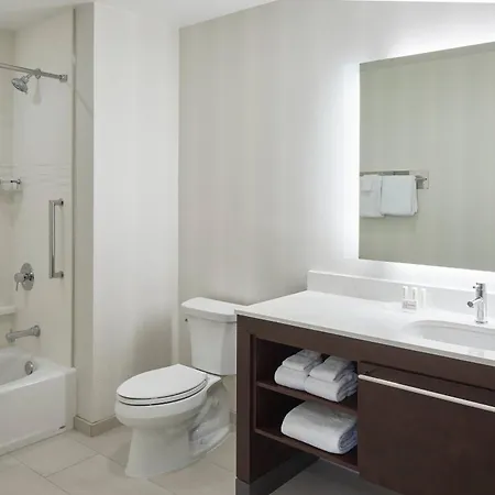 By Marriott Downtown/convention Center 3*