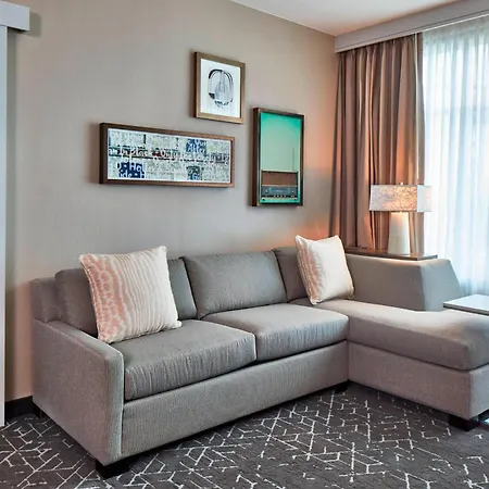 By Marriott Downtown/convention Center Hotel Nashville