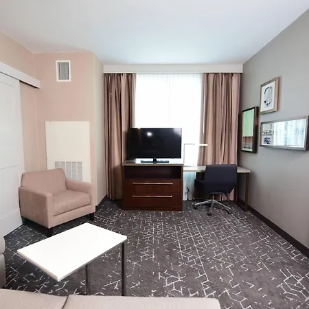 Hotel By Marriott Downtown/convention Center 3*