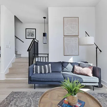Holiday home The Azalea - Walk To Dining & Nightlife, Rooftop! Nashville