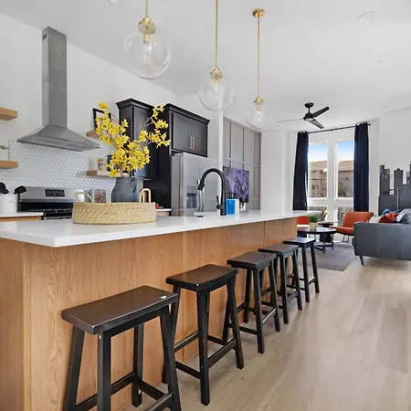 Holiday home The Aster - Rooftop Patio 2 Miles To Broadway