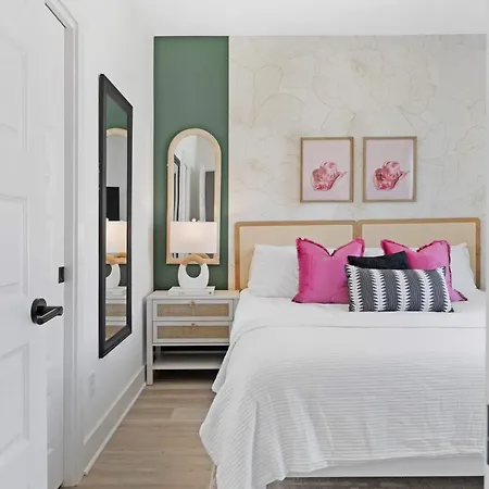 The Sunflower - Mins To Broadway And Rooftop Patio! Nashville
