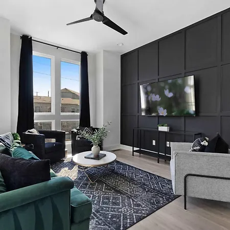 The Sunflower - Mins To Broadway And Rooftop Patio! Nashville
