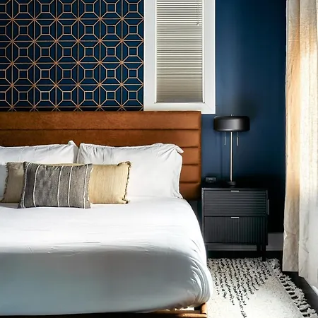 The Morris - Designer Flair 2 Miles To Broadway! Holiday home